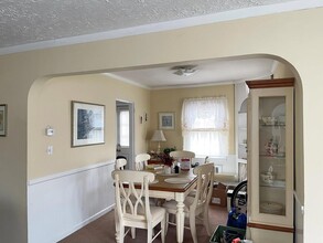 364 E Broadway, Unit Middle in Long Beach, NY - Building Photo - Building Photo