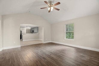 101 S Rose St in Texas City, TX - Building Photo - Building Photo