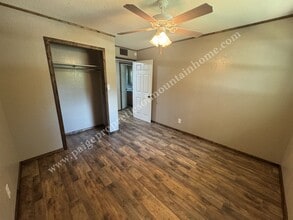 1016 Kentwood Dr in Mountain Home, AR - Building Photo - Building Photo