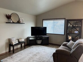 2737 10th St W in West Fargo, ND - Foto de edificio - Building Photo