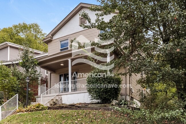 1150 Waterworks Rd in Newport, KY - Building Photo - Building Photo