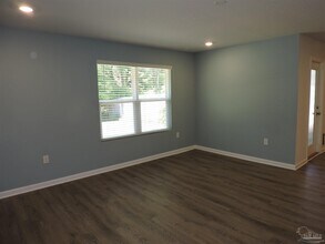 5427 Peach Dr in Milton, FL - Building Photo - Building Photo