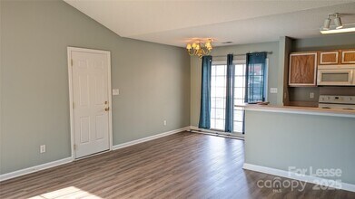 111 Sterling Terrace Dr in Mooresville, NC - Building Photo - Building Photo