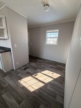 358 Parker Lake Dr in Oxford, MI - Building Photo - Building Photo