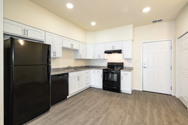 Reserve at Northglenn in Northglenn, CO - Building Photo - Interior Photo