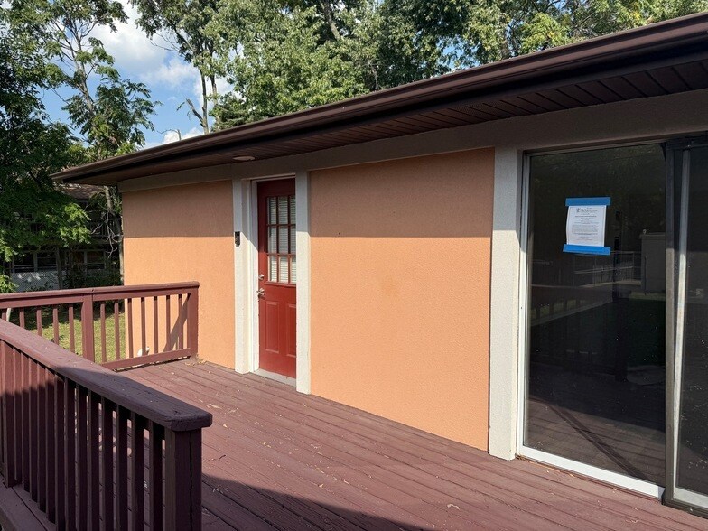 8114 Archer Ave in Willow Springs, IL - Building Photo