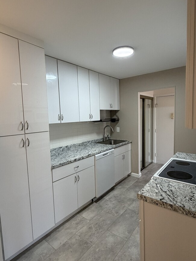 property at 84 Amberly Dr