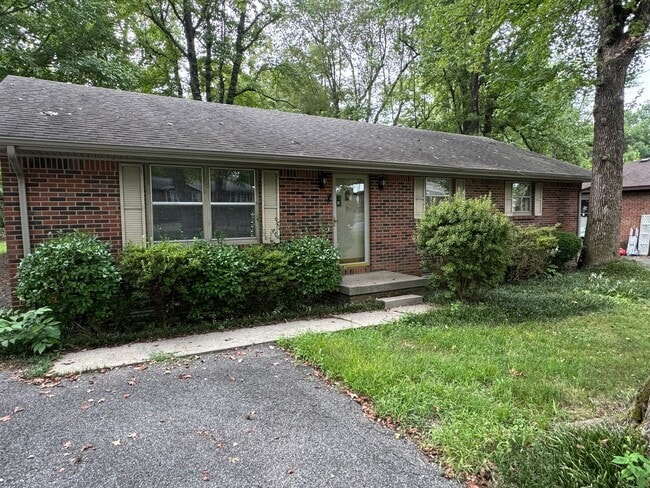 360 Longview Dr in Paducah, KY - Building Photo - Building Photo