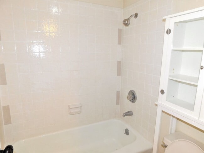 961 Lakeside Dr in Grand Junction, CO - Building Photo - Building Photo