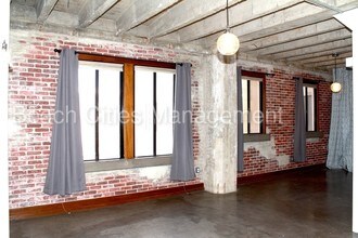 315 W 3rd St-Unit -403 in Long Beach, CA - Building Photo - Building Photo
