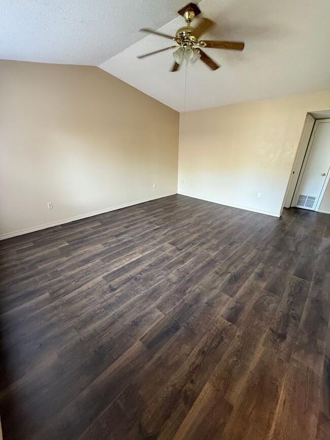 406 Hunter Ridge Ln in Russellville, AR - Building Photo - Building Photo