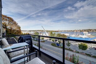 Great Priced Westlake Condo with Electric in Seattle, WA - Building Photo