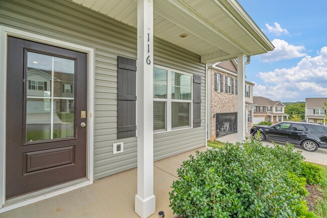 116 Kaley Ln in Lenoir City, TN - Building Photo - Building Photo