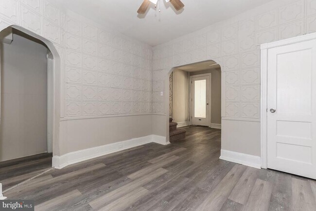 2035 S Frazier St in Philadelphia, PA - Building Photo - Building Photo