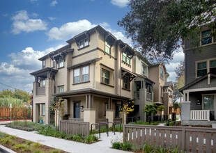 Portico in Mountain View, CA - Building Photo - Building Photo