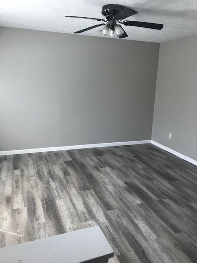 property at 7622 Holly Grove Ct