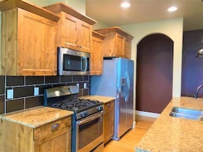 5865 N Willowside Ave in Meridian, ID - Building Photo - Building Photo