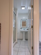 839 7th Ave in Redwood City, CA - Foto de edificio - Building Photo