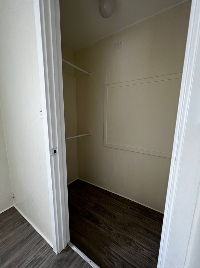 603 Kunawai Ln in Honolulu, HI - Building Photo - Building Photo