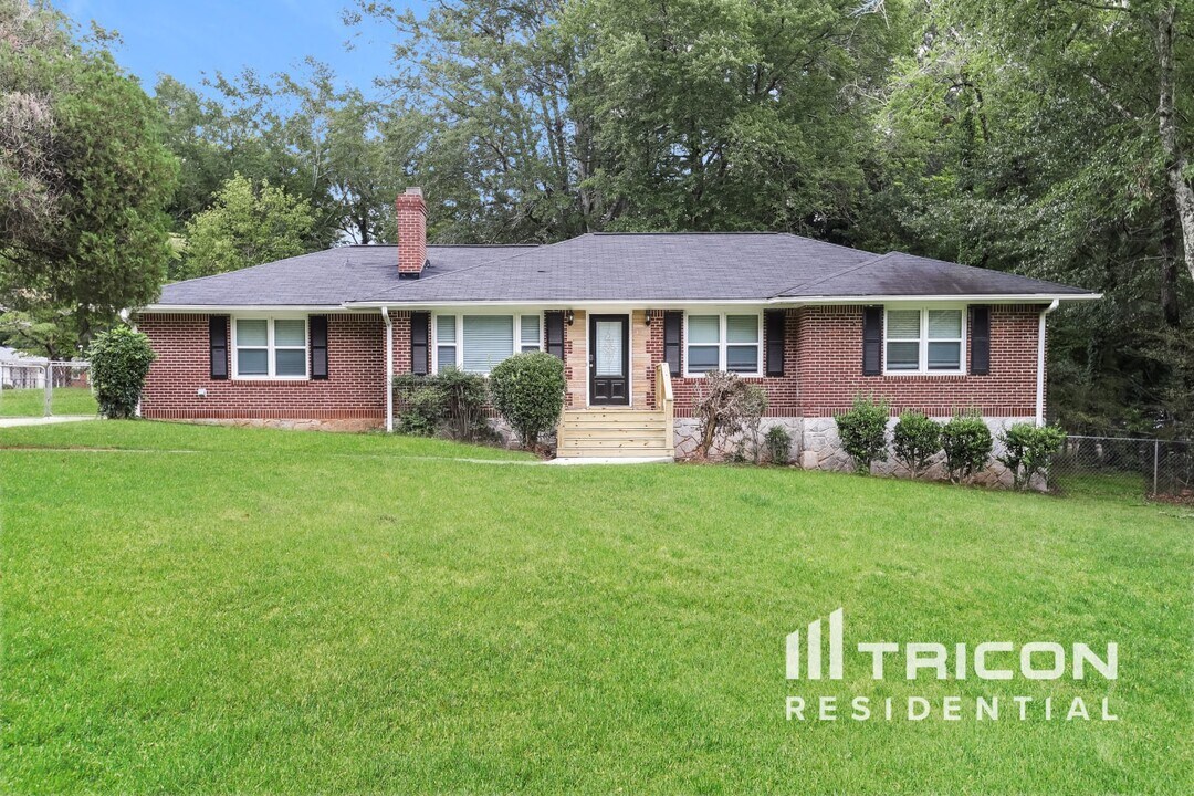 340 Lynhurst Dr SW in Atlanta, GA - Building Photo