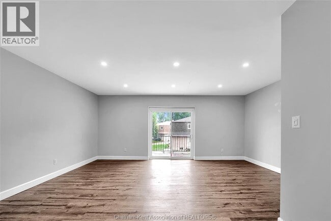 25 Orchard Heights Dr in Chatham, ON - Building Photo - Building Photo