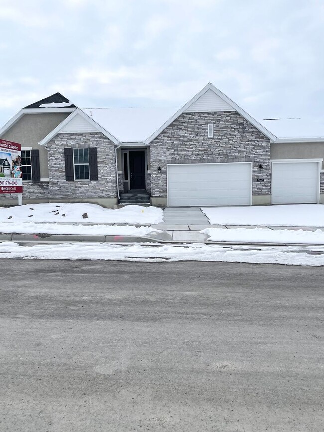 property at 5667 Parkview Dr