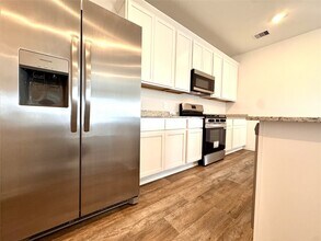 30407 Carter Cv in Fulshear, TX - Building Photo - Building Photo