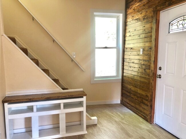 property at 213 Traymore Ave