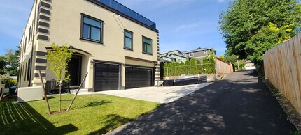 1133 N 33rd Pl in Renton, WA - Foto de edificio - Building Photo