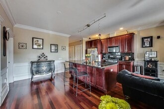 2222 W Belmont Ave in Chicago, IL - Building Photo - Building Photo