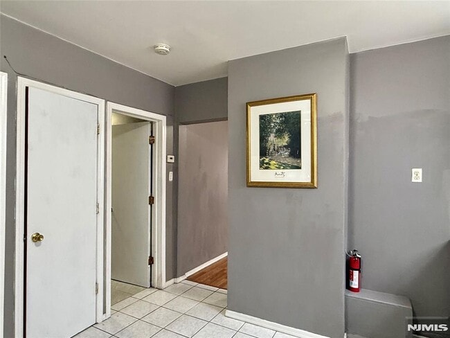 property at 6 6th St