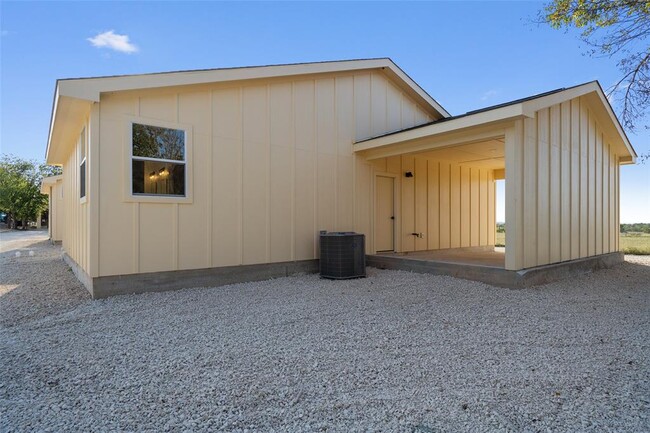 property at 533 Hackberry Rd