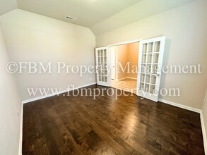 2809 Belmont Dr in Ennis, TX - Foto de edificio - Building Photo