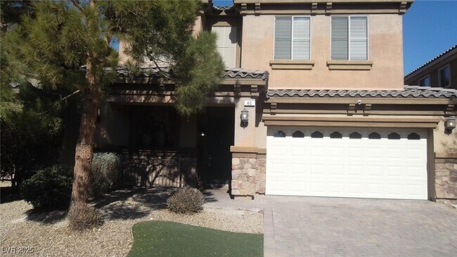 property at 40 Peak Villa Ave
