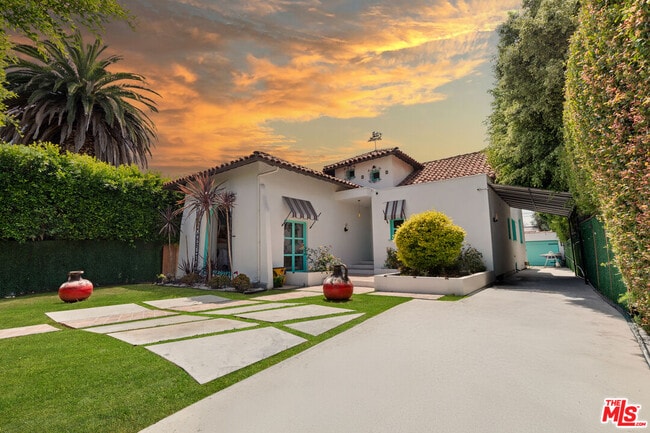 455 N Crescent Heights Blvd in Los Angeles, CA - Building Photo - Building Photo