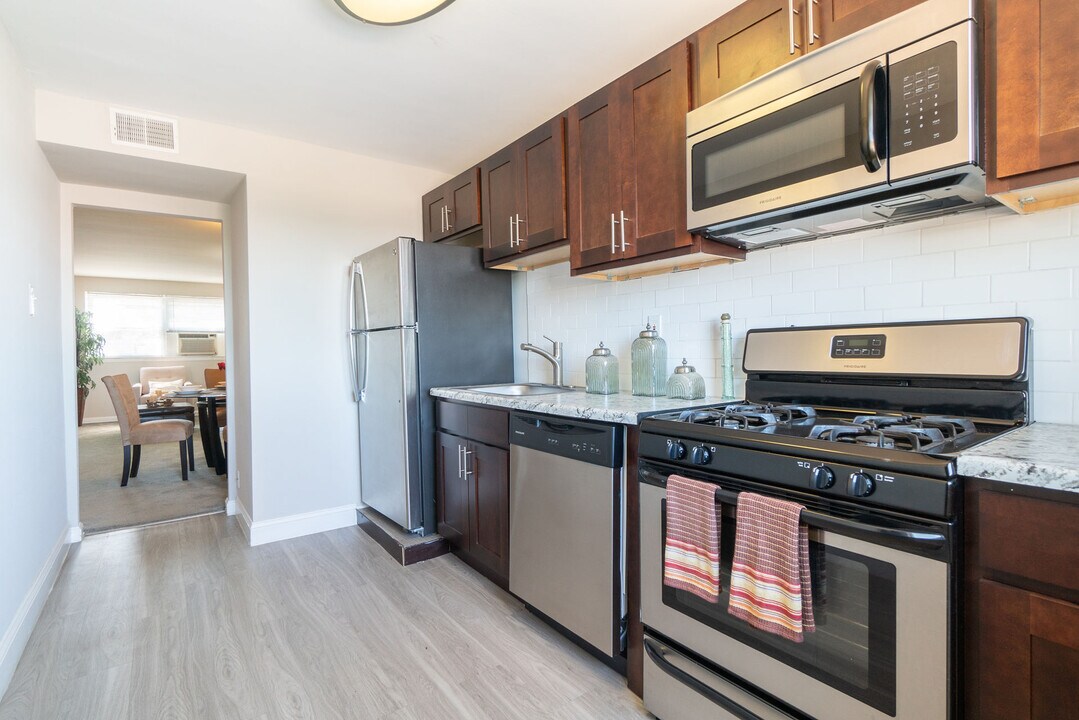 Winchester Walk Photo