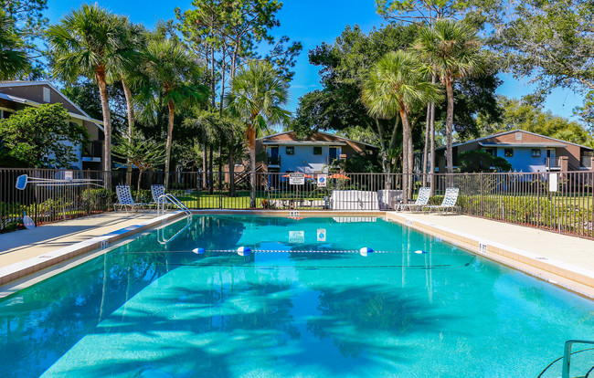 Dover Gardens in Orlando, FL - Foto de edificio - Building Photo