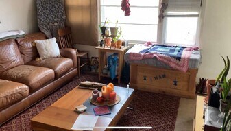 2661-61B N Fratney St in Milwaukee, WI - Building Photo