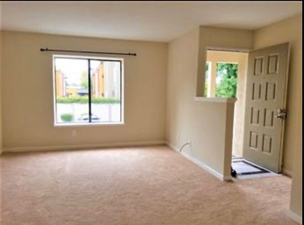 3991 Wildflower Common in Fremont, CA - Building Photo