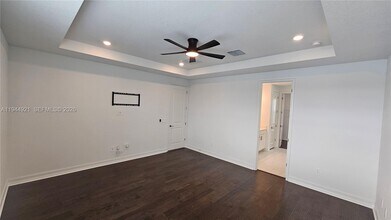 1112 Seagrape Dr in Ruskin, FL - Building Photo - Building Photo