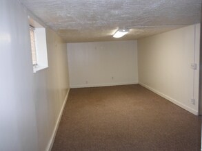 1005 Broad Ave NW-Unit -100 in Canton, OH - Building Photo - Building Photo