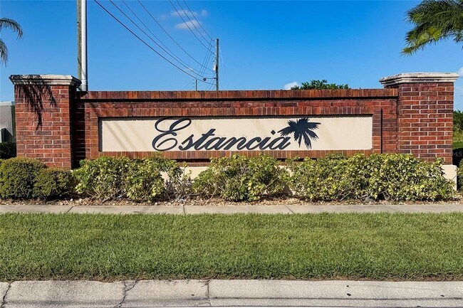 607 Hacienda Cir in Kissimmee, FL - Building Photo - Building Photo