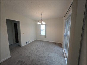 5027 6th St NE in Minneapolis, MN - Building Photo - Building Photo