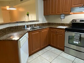 17602 NW 25th Ave in Miami Gardens, FL - Building Photo