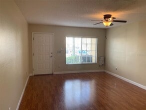 2115 Fluorshire Dr in Brandon, FL - Building Photo - Building Photo