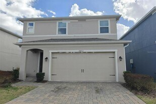 2087 Emerald Springs Dr in Apopka, FL - Building Photo