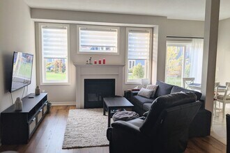 23 Gregory Ave in Collingwood, ON - Building Photo - Building Photo