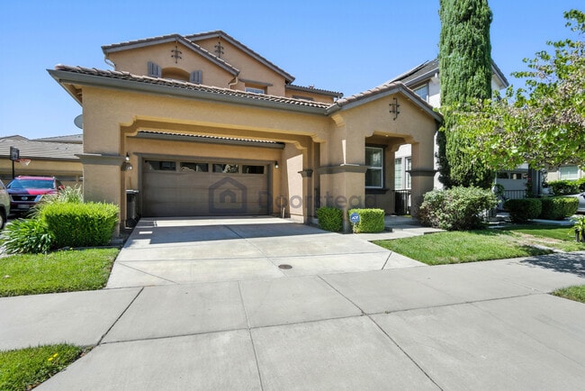 property at 252 Crescent Moon Dr