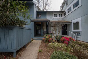 187 Woodstone Dr in Athens, GA - Building Photo