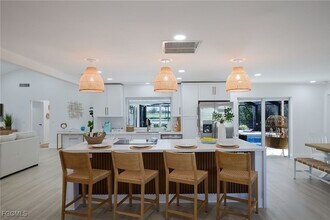 1224 Kittiwake Cir in Sanibel, FL - Building Photo - Building Photo